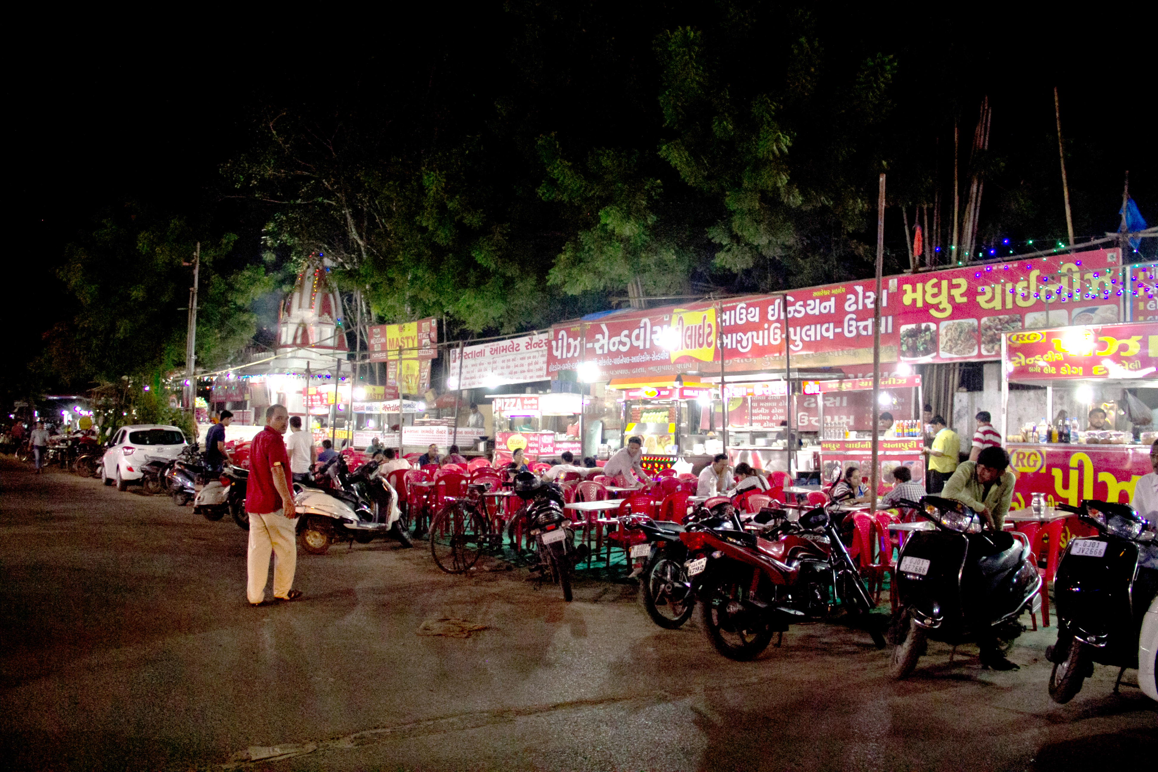 Manek Chowk Night Market