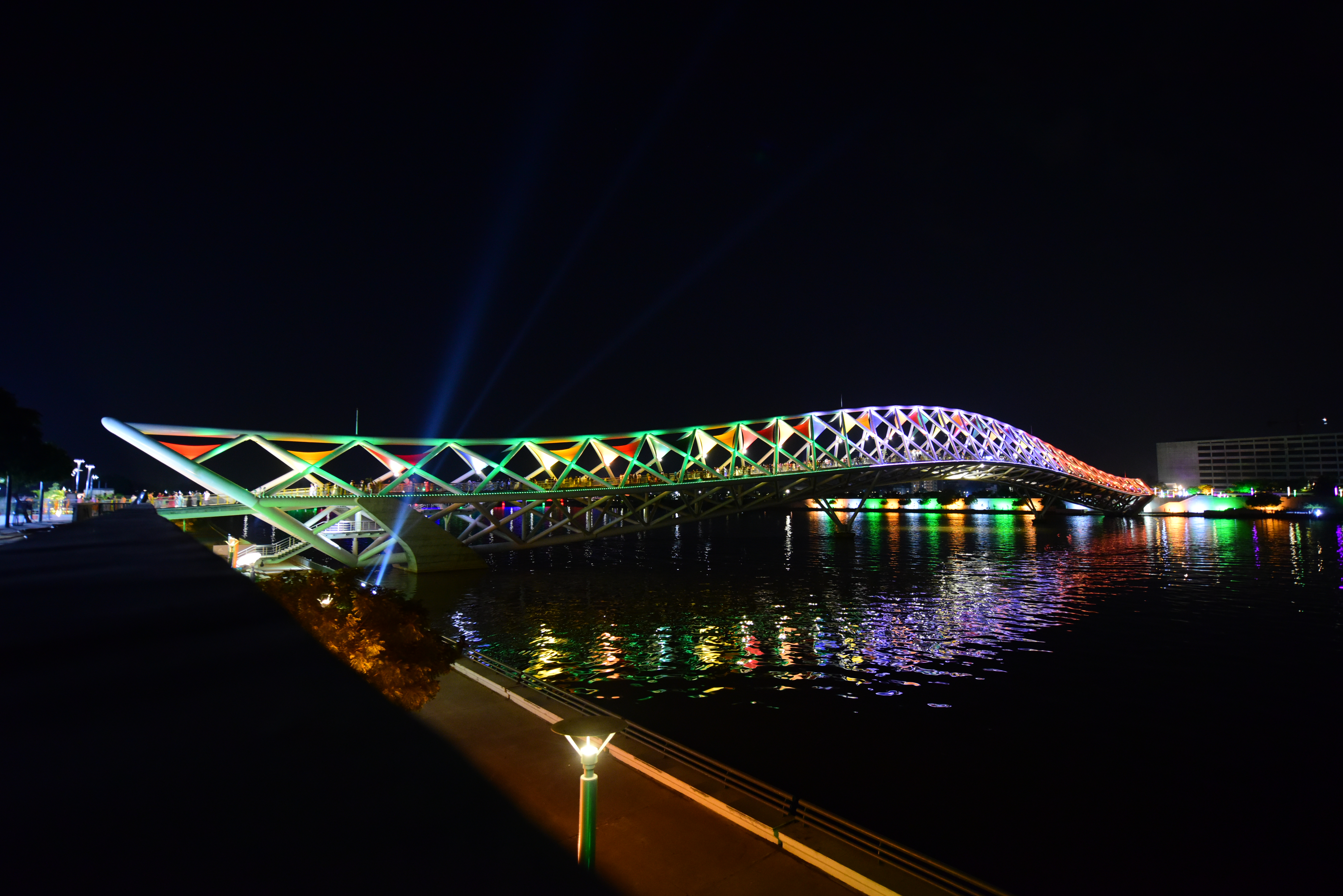 atal bridge sideview night
