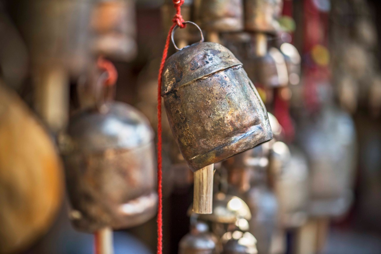 Deep Toned Traditional Indian Copper Cow Bells, Fair Trade – Cultural  Elements